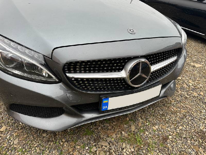 Передня решітка Diamond Silver (для Avantgarde/AMG-Line/C43 AMG) 2014-2018, без камери Mercedes C-сlass W205 2014-2021 рр.
