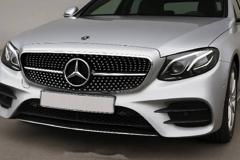 Передня решітка Diamond Black (для Avantgarde/AMG-Line/E43 AMG/E53 AMG 2016-2020) З місцем під камеру Mercedes E-сlass W213 2016-2023 рр.