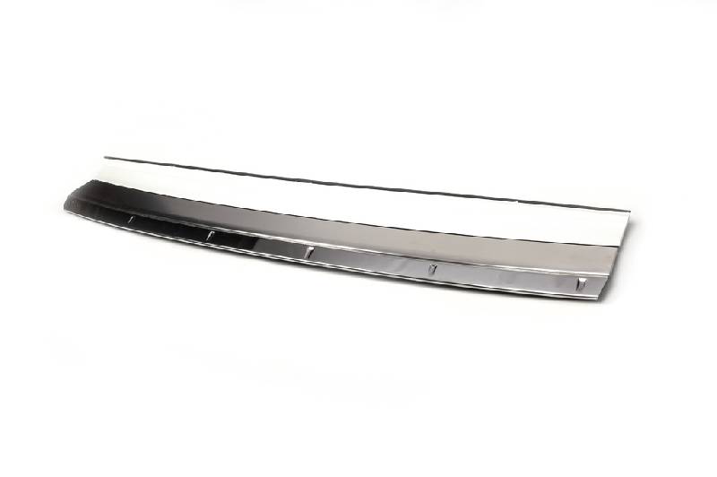 Вставка на задній бампер з хром (2012-2015) Lexus LX570/450d 2008-2022 рр.