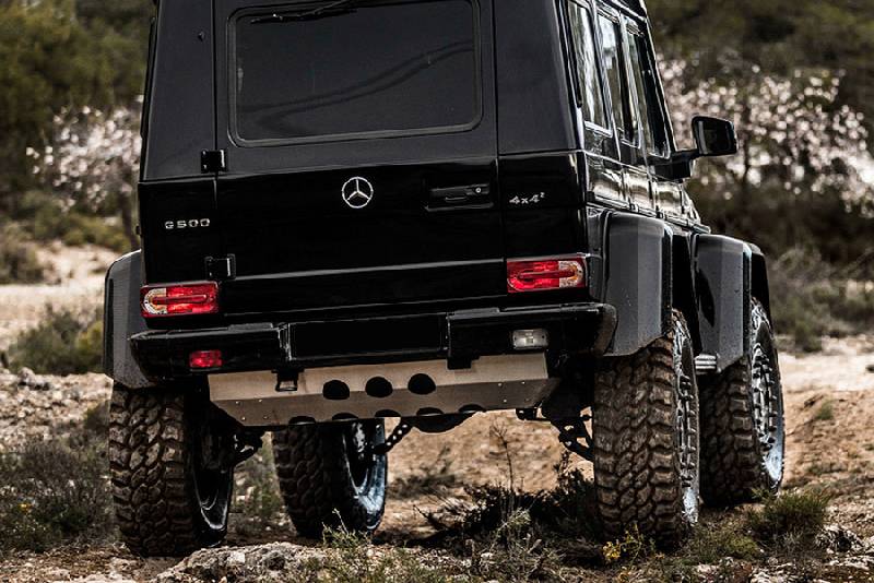 Захист заднього бампера (паливного бака) Mercedes G сlass W463 1990-2018 рр.
