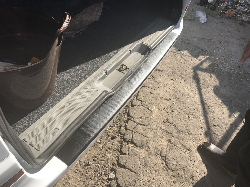 Накладка на задній бампер з загином (DDU, пластик) Матова для Mercedes Vito W639 2004-2014 рр