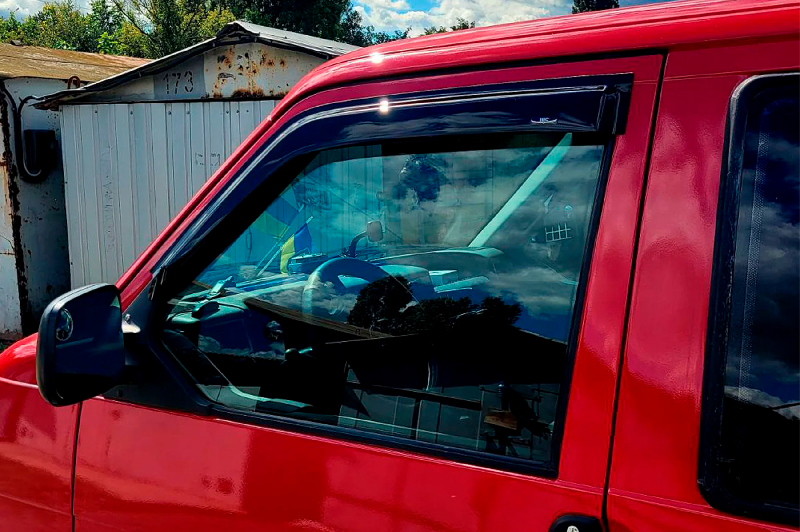 Вітровики (2 шт, HIC) Volkswagen T4 Transporter 1990-2003 рр.