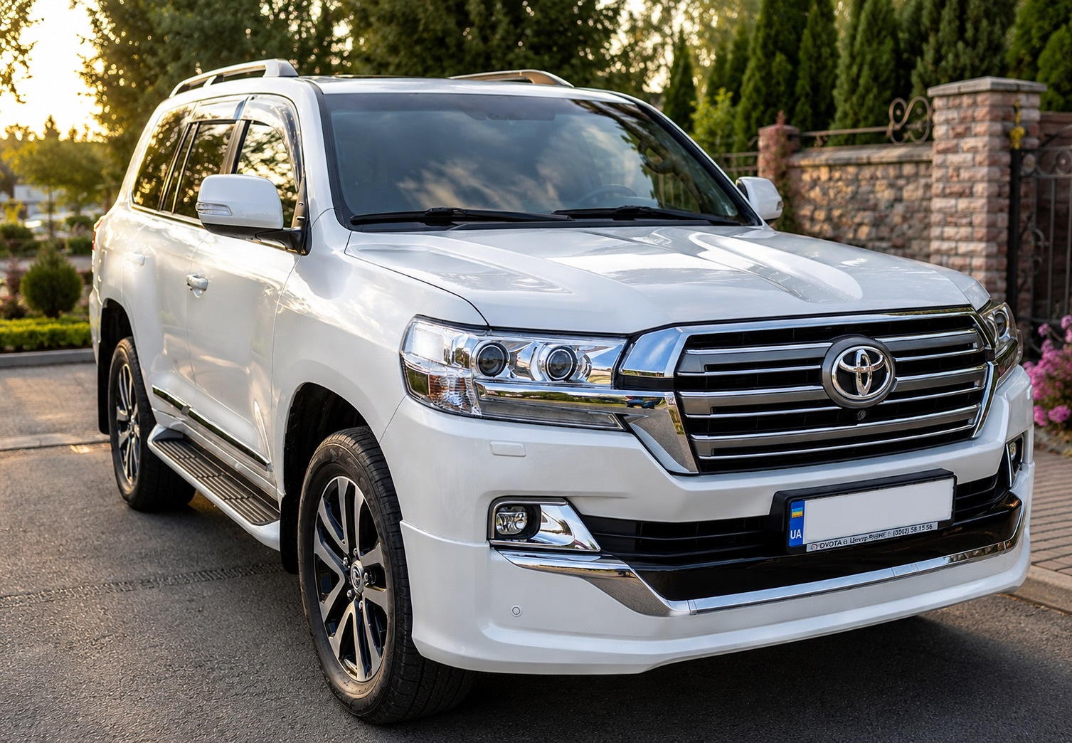 Комплект обвісів 2016-2021 (Executive 2019) Чорний колір для Toyota Land Cruiser 200 рр