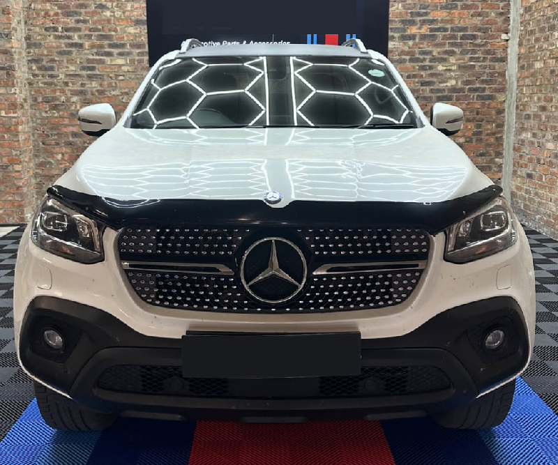 Передня решітка Diamond Mercedes X class 2017-2020 рр.