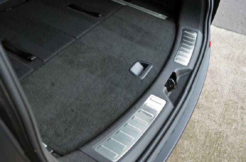 Накладка на задній поріг (2 шт., нерж) Land Rover Discovery Sport 2014- рр.