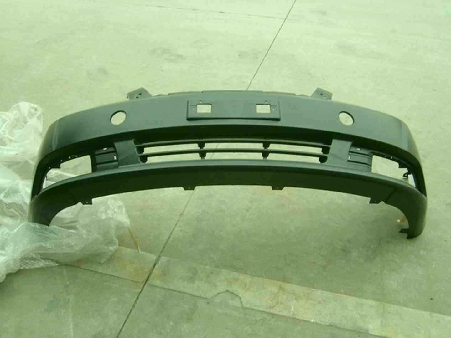 Бампер передній (седан) Geely EC7 KLM