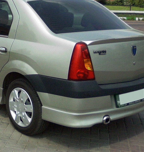 Задній бампер (накладка, під фарбування) для Renault Logan I 2005-2008 рр