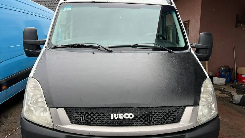 Чохол капота (напис Daily) Iveco Daily 2006-2014 рр.
