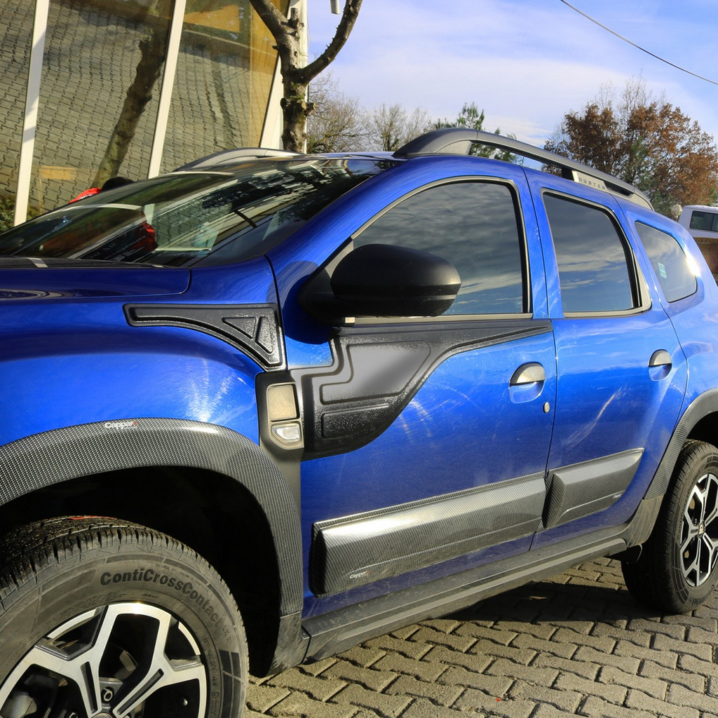 Верхні накладки на двері (4 шт) Dacia Duster 2018-2024 гг.