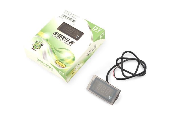 Цифровой вольтметр DC 12V (врезной, прямоугольный, зеленый) YOUYOU