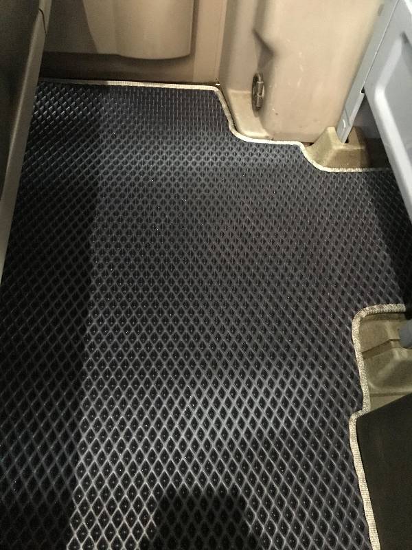 Килимки 2-ряд для ориг. Вантаж-пас. (EVA, чорні) Volkswagen Crafter 2006-2016 рр.