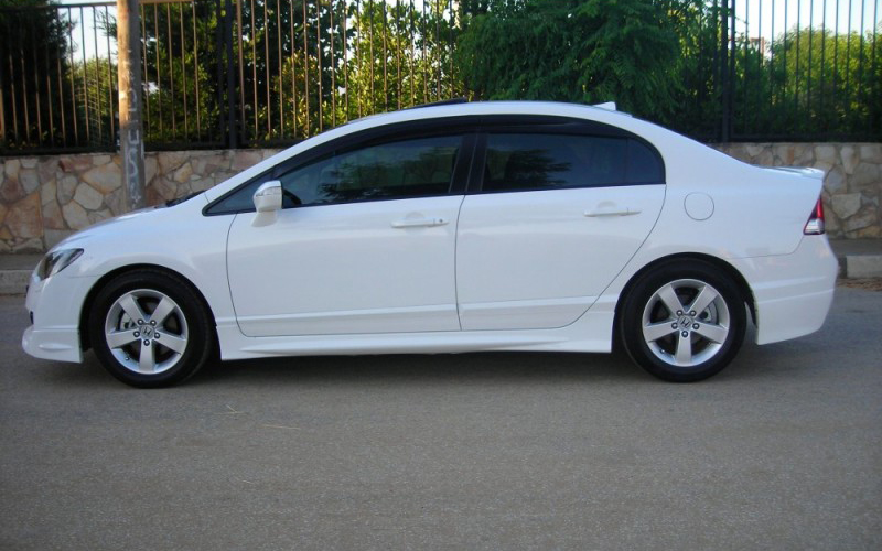 Бокові пороги (під фарбування) Honda Civic Sedan VIII 2006-2011 рр.
