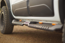 Бокові пороги Dakar V2 з LED (2 шт, метал) для Toyota Hilux 2015- рр
