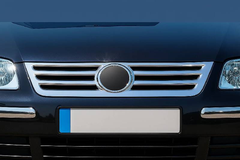 Накладка на решітку (нерж) Carmos - Турецька сталь Volkswagen Caddy 2004-2010 рр.