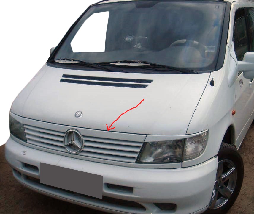 Смужка на решітку (пластик) Чорний мат для Mercedes Vito W638 1996-2003 рр