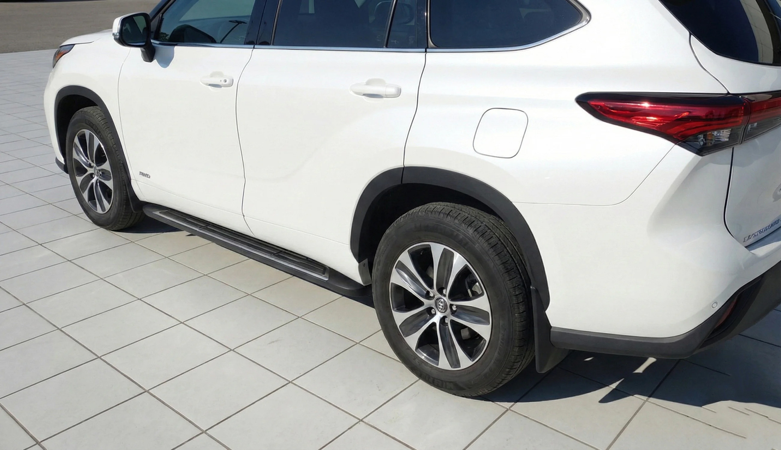 Бокові підніжки OEM (2024+, 2 шт., Алюміній) Toyota Highlander 2019- гг.