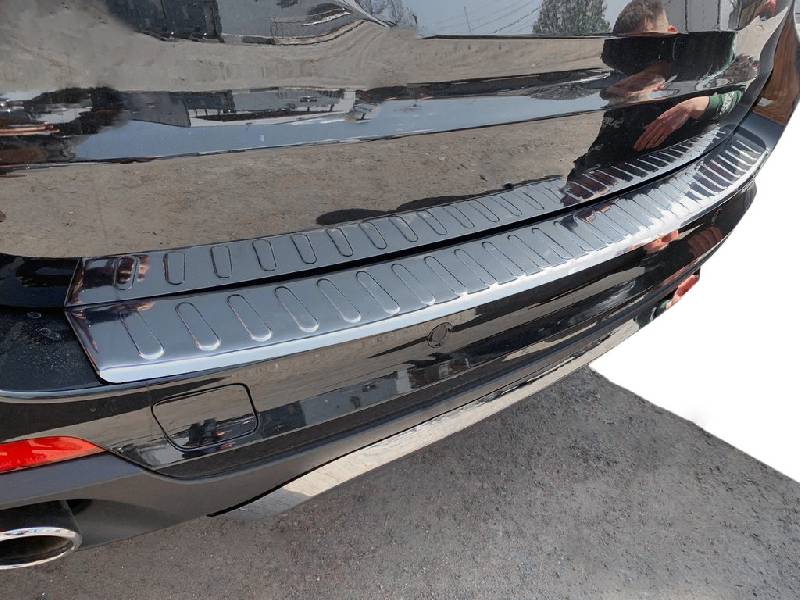 Накладка на задній бампер (Carmos) BMW X5 F15 2013-2018 рр.