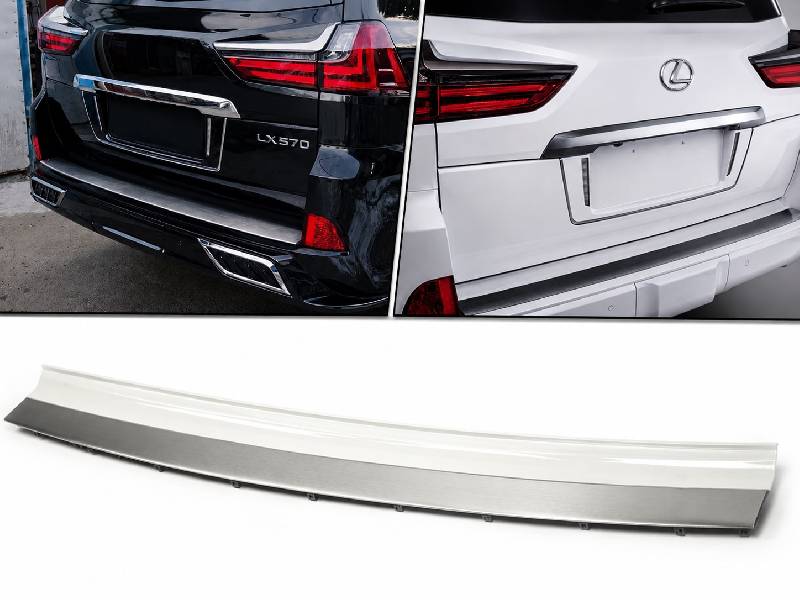 Вставка на задній бампер з хромом (2016+) Lexus LX570/450d 2008-2022 рр.