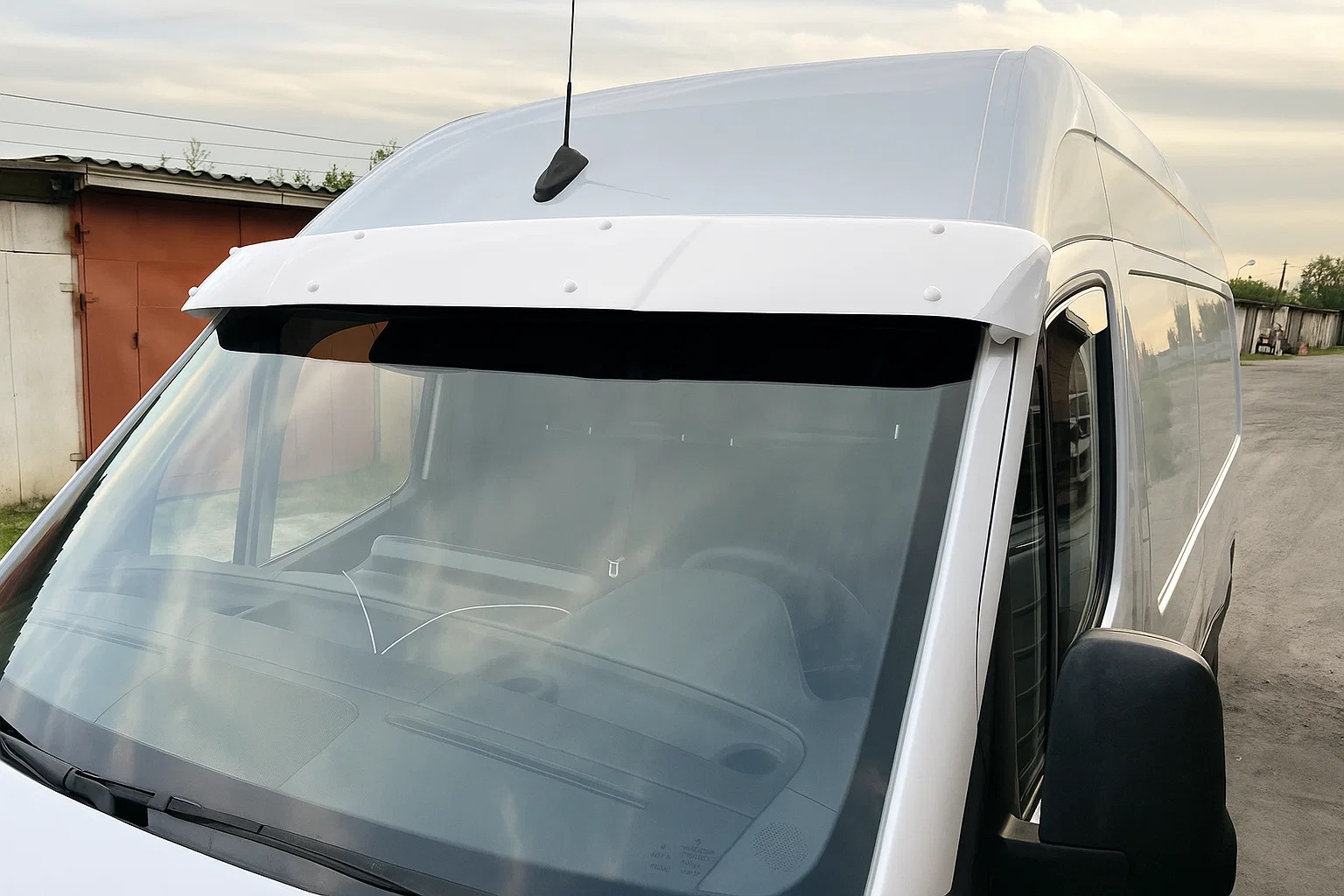 Козирок на лобове скло на рамі (Білий, 5мм) Volkswagen Crafter 2006-2016 гг.