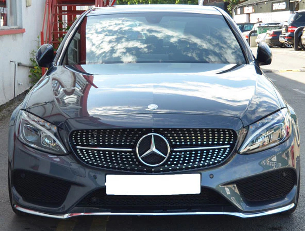 Передня решітка Diamond Silver (для Avantgarde/AMG-Line/C43 AMG) 2018-2026, з камерою для Mercedes C-class W205 рр