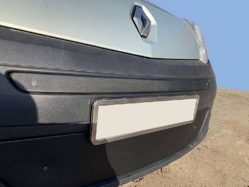 Зимова верхня решітка (2008-2013) Глянцева Renault Kangoo 2008-2020 рр.