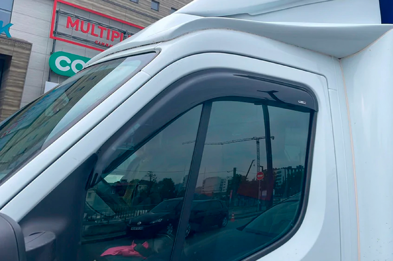 Вітровики (2 шт, HIC) Opel Movano 2010-2021 рр.
