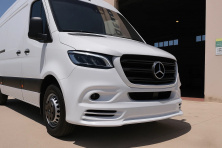 Накладка на передній бампер V3 (під фарбування) Mercedes Sprinter W907/W910 2018- рр.