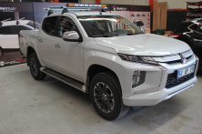 Перемички на гладку дах (2 шт, Asaf V4) Mitsubishi L200 2015-2024 рр.