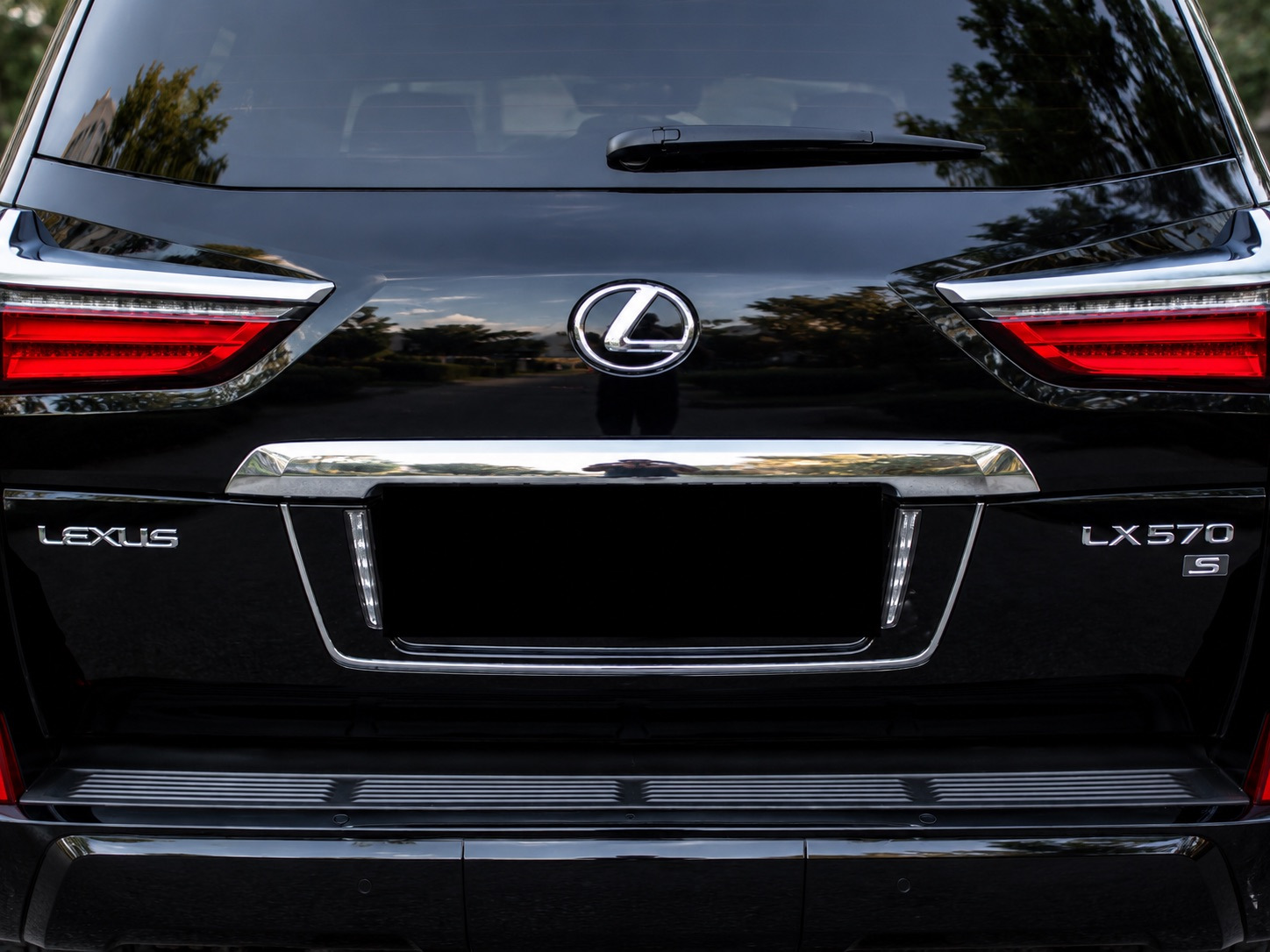 Задня підставка під номер з LED (2007-2023) Чорний колір для Lexus LX570/450d рр