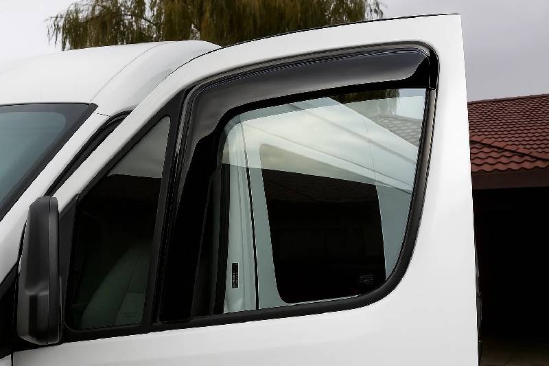 Вітровики клеючі (2 шт, HIC) Mercedes Sprinter W906 2006-2018 рр.
