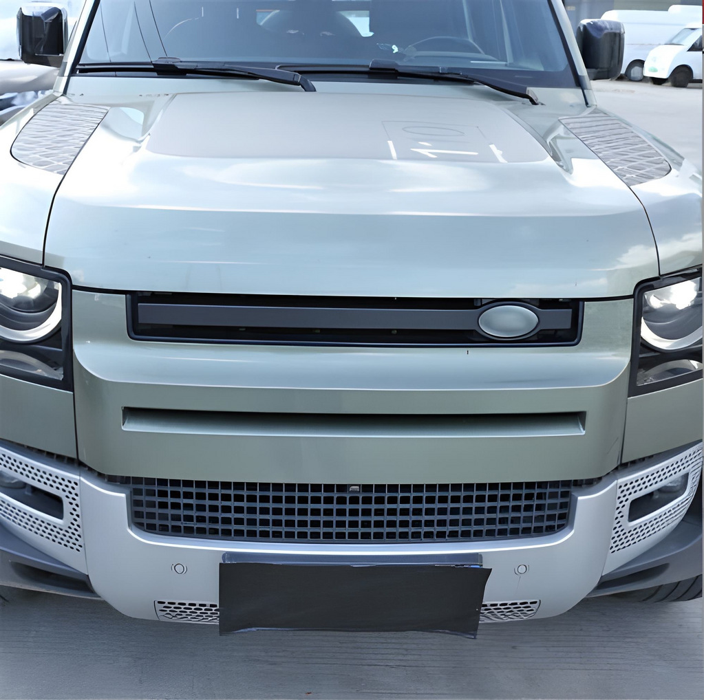 Вставка на решітку Land Rover Defender 2019- гг.