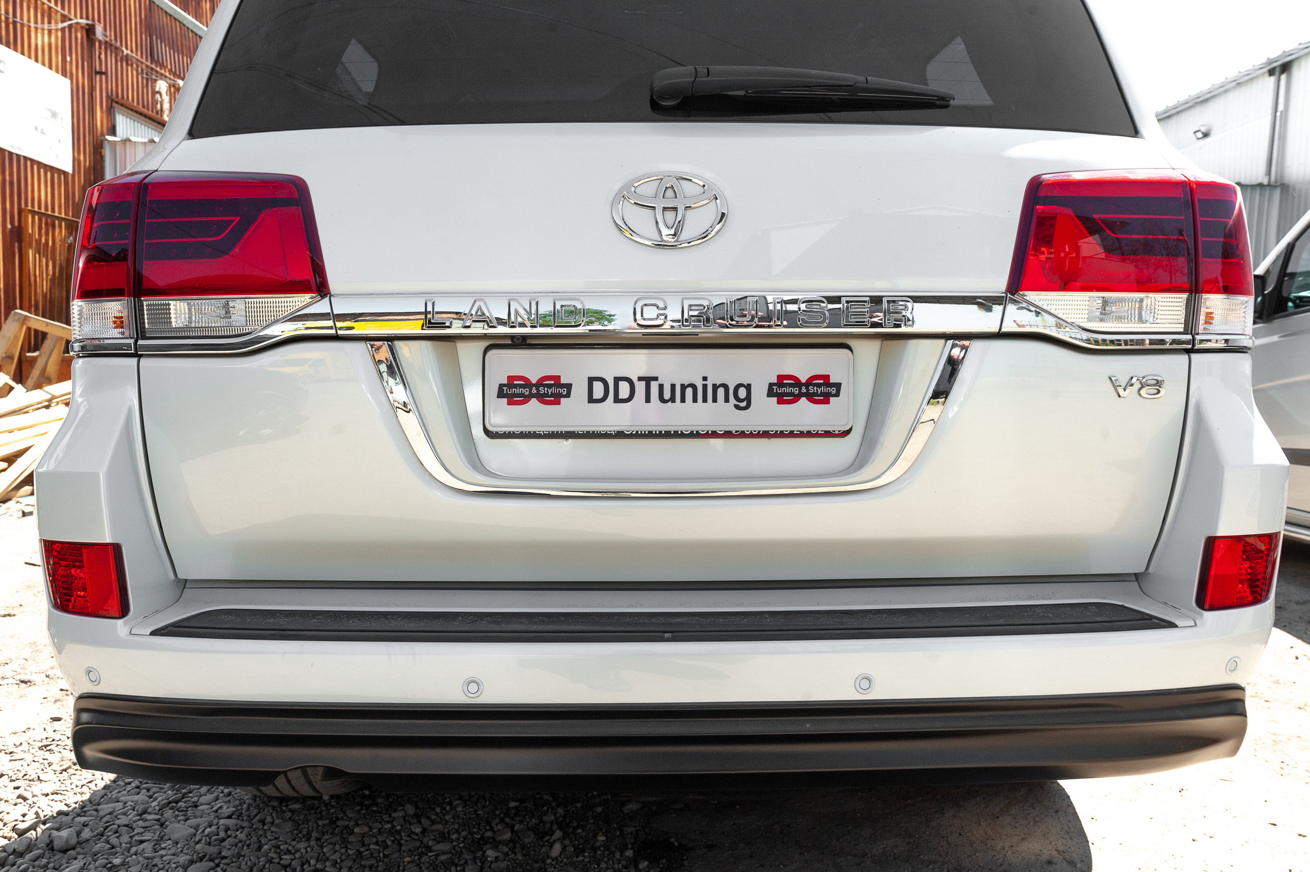 Підставка під номер стандарт Біла для Toyota Land Cruiser 200 2007-2021 рр