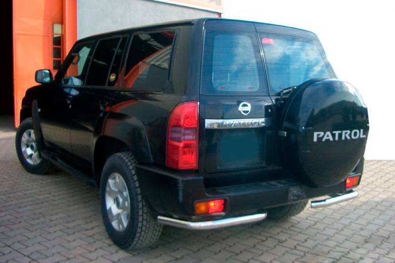 Задні кути AK003 (2 шт, нерж.) Nissan Patrol Y61 1997-2011 рр.
