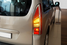Накладка на стопи (2 шт, нерж) Carmos Peugeot Partner Tepee 2008-2018 рр.