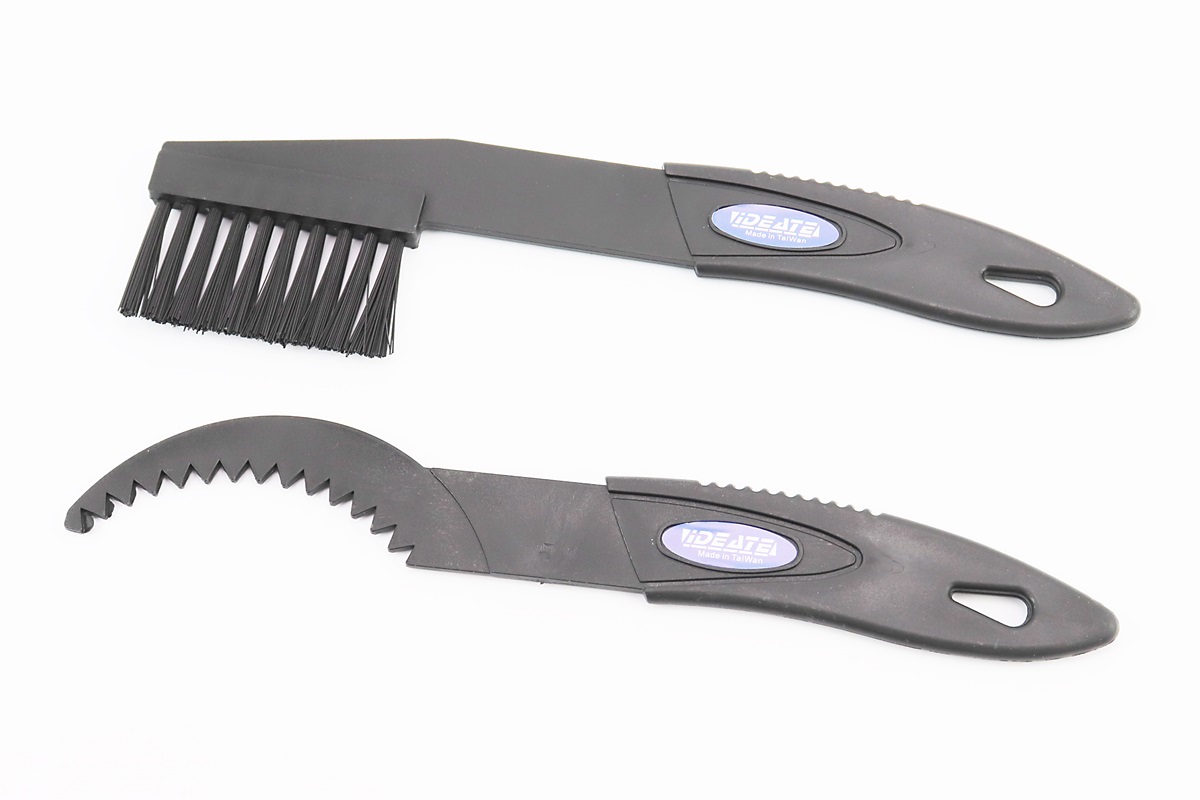 Щетка+гребенка для чистки звезд и цепи, пластиковые к-кт, чёрные KL-7001+KL-7002 KS