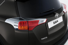 Накладки на задні ліхтарі Libao V1 2013-2016 (2 шт, пласт) Toyota Rav 4 2013-2018 рр.