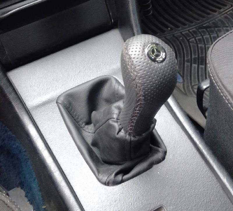 Ручка КПП V1 (шкіра) Mercedes E-сlass W124 1984-1997 рр.