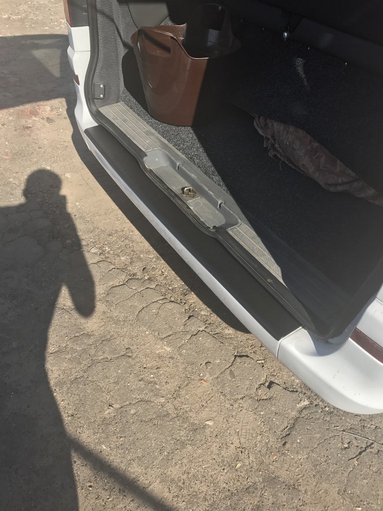 Накладка на задній бампер з загином (DDU, пластик) Глянцева для Mercedes Vito W639 2004-2014 рр