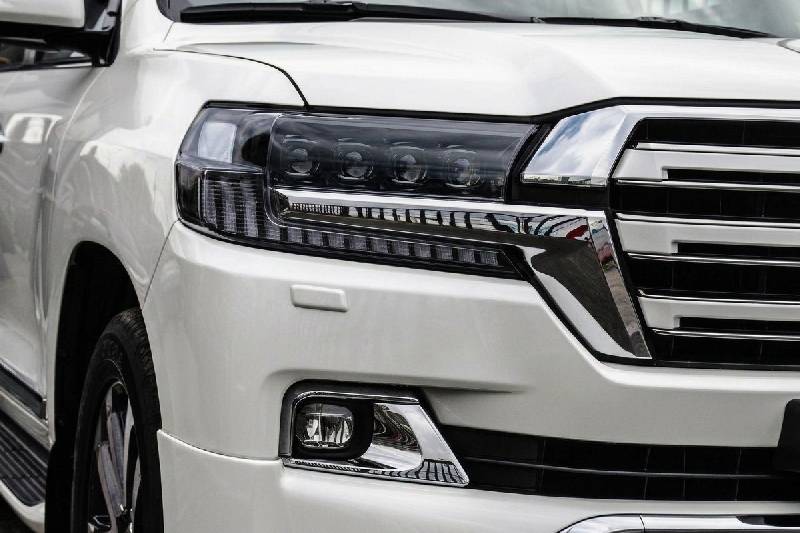 Передні фари 2016+ (Bugatti) Toyota Land Cruiser 200 2007-2021 рр.
