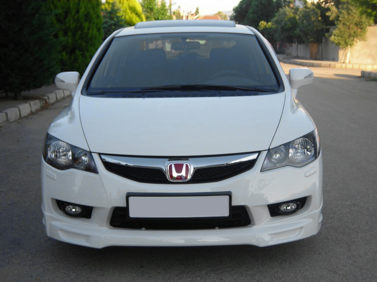 Накладка на передній бампер 2009-2011 (під фарбування) Honda Civic Sedan VIII 2006-2011 рр.