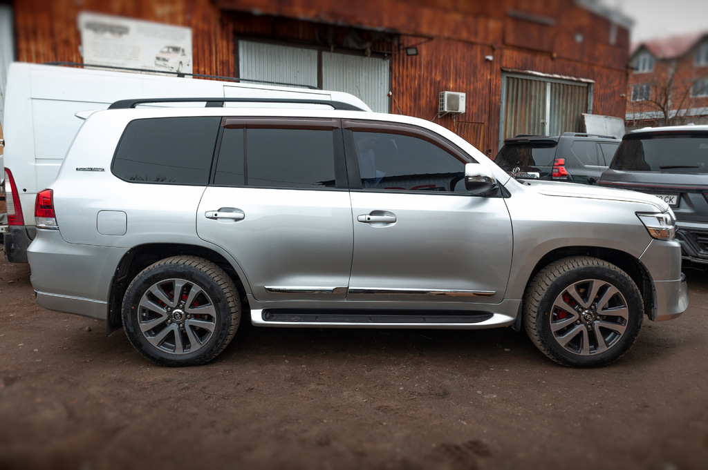 Комплект дверних молдингів (2016-2021) для Toyota Land Cruiser 200 рр