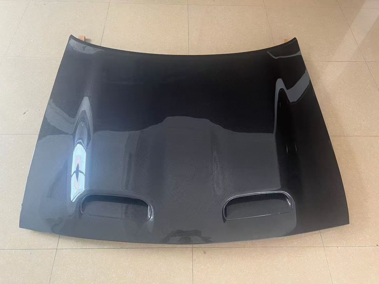 Капот (Карбон) Dodge Challenger 2008-2023 гг.