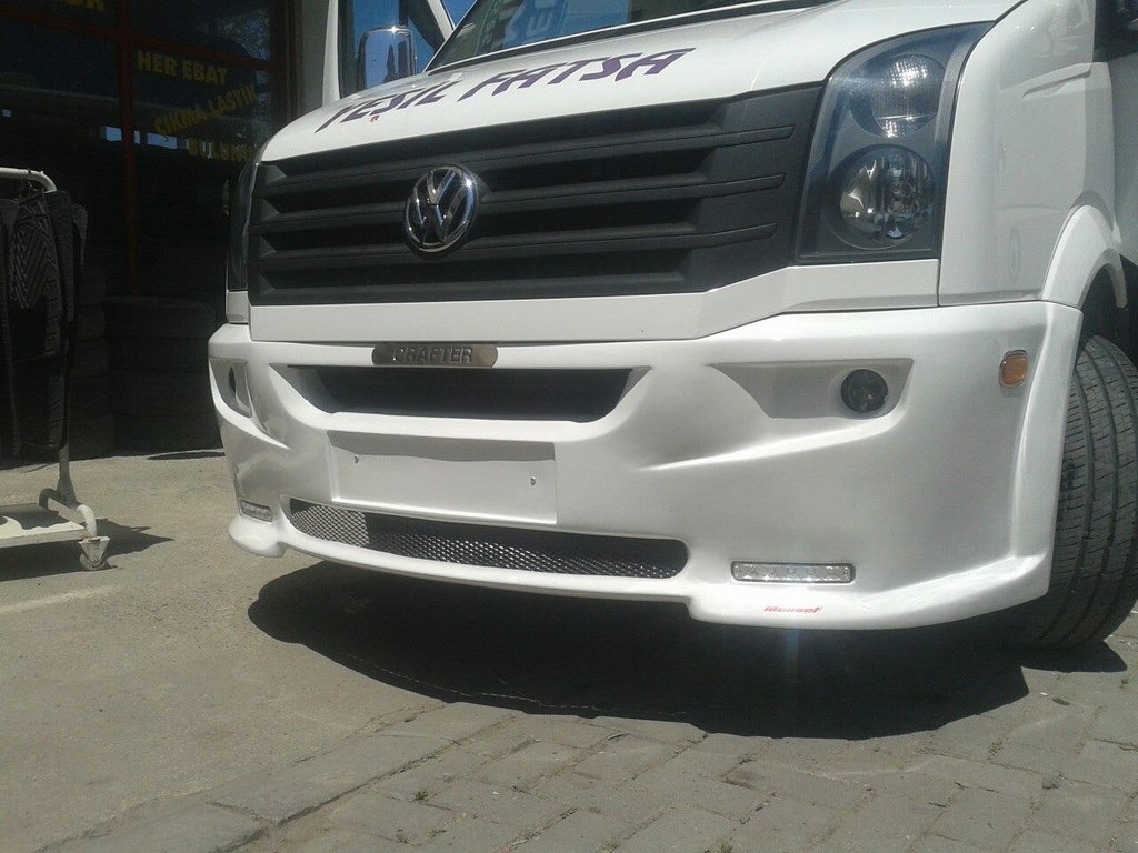 Накладка на передній бампер 2012-2026 (LED, під фарбування) для Volkswagen Crafter рр