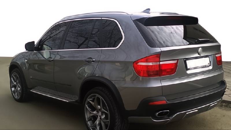 Накладка на задній бампер (2007-2010, під фарбування) BMW X5 E70 2007-2013 рр.