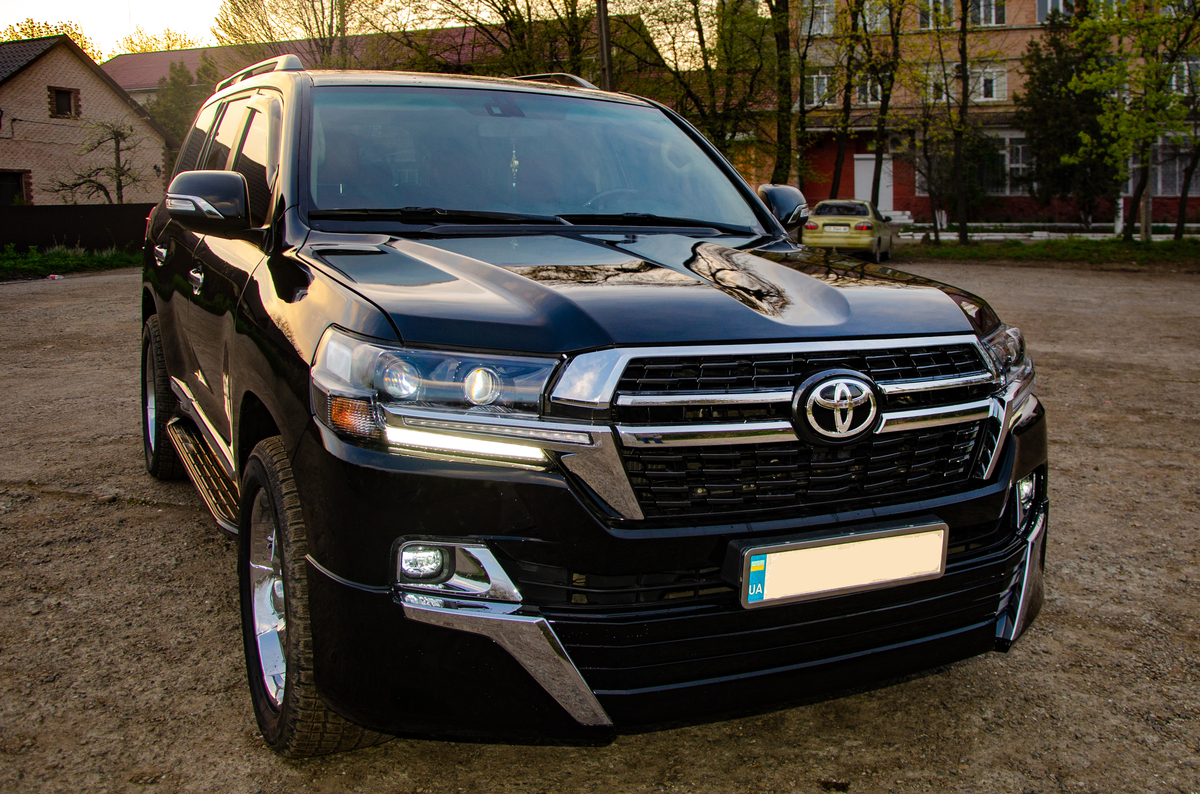 Комплект рестайлінгу з LC200 2008-2015 на 2021 Executive для Toyota Land Cruiser 200 рр