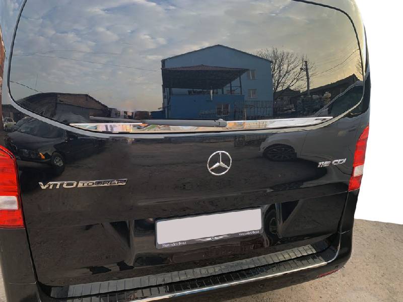 Кромка заднього скла (мале скло) (нерж) OmsaLine - Італійська нержавійка Mercedes Vito/V-class W447 2014- рр.