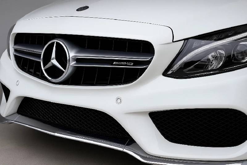 Передня решітка C63-design (для Avantgarde/AMG-Line/C43 AMG) 2014-2018, з камерою Mercedes C-сlass W205 2014-2021 рр.