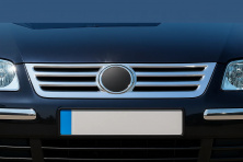 Накладка на решітку (нерж) Carmos - Турецька сталь Volkswagen Caddy 2004-2010 рр.