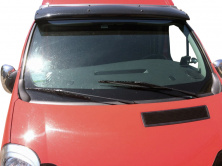 Козирьок на лобове скло (чорний глянець, 5мм) Opel Vivaro 2001-2015 рр.