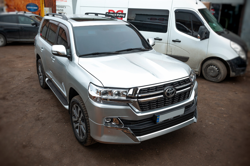 Комплект обвісів 2016-2021 (Executive 2021) Чорний колір для Toyota Land Cruiser 200 рр